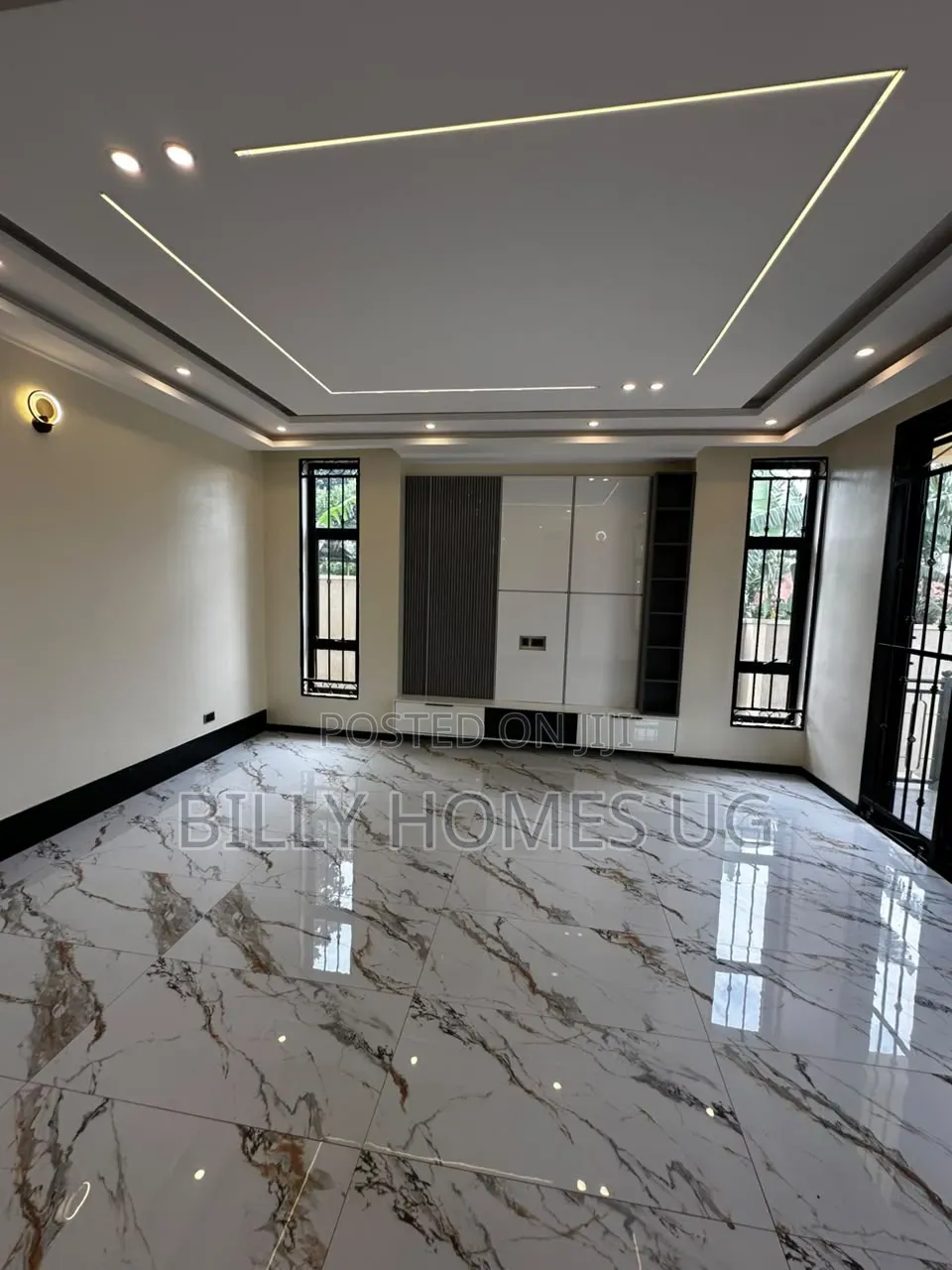 Mini Flat in Kira for sale