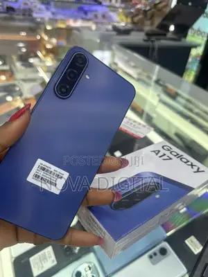 New Samsung Galaxy A17 5G 256 GB Blue