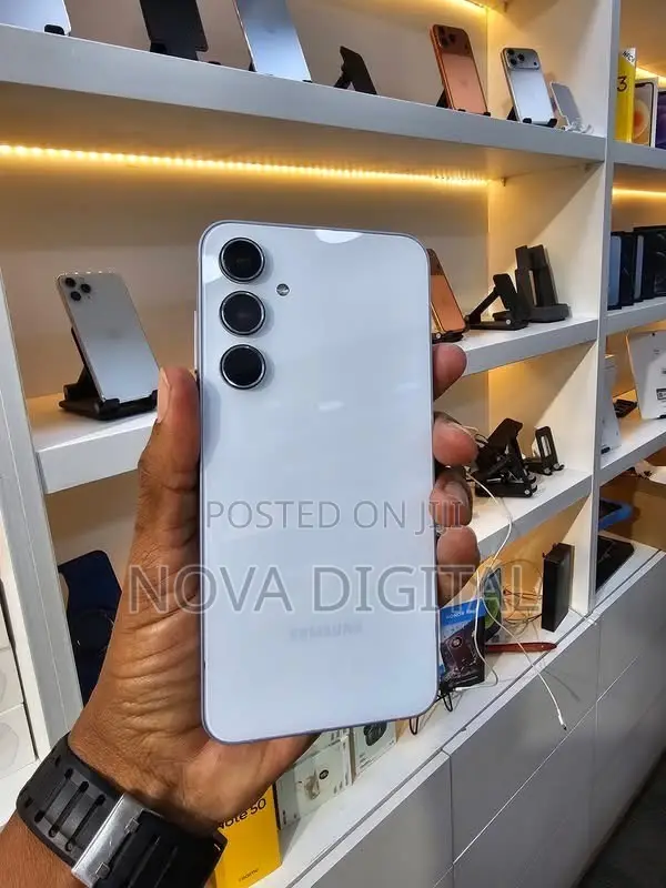 New Samsung Galaxy A55 256 GB White