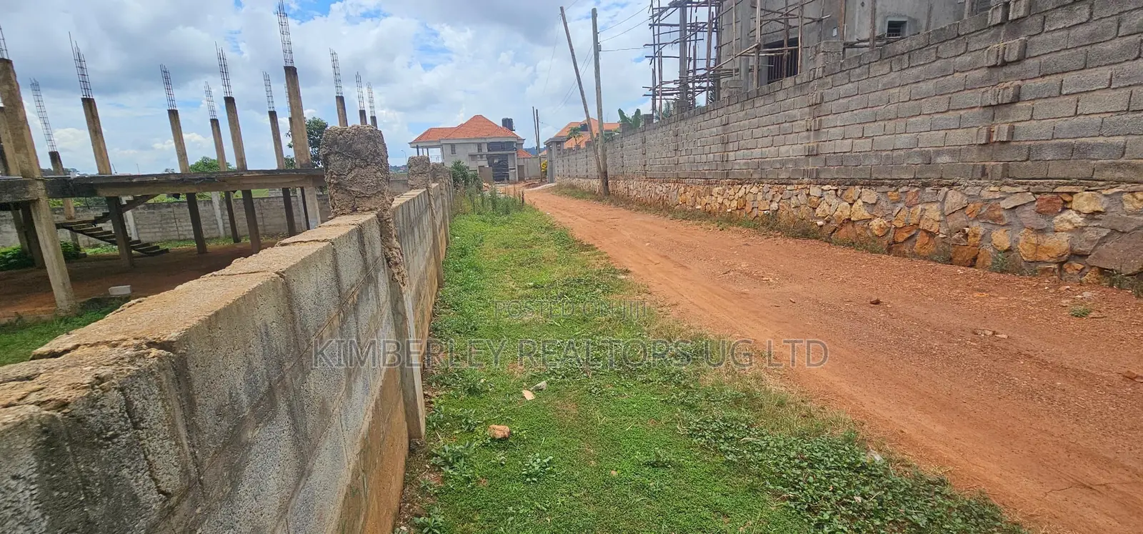 Urgent Sale – Shell Flat House, Kitende Ssekiwunga