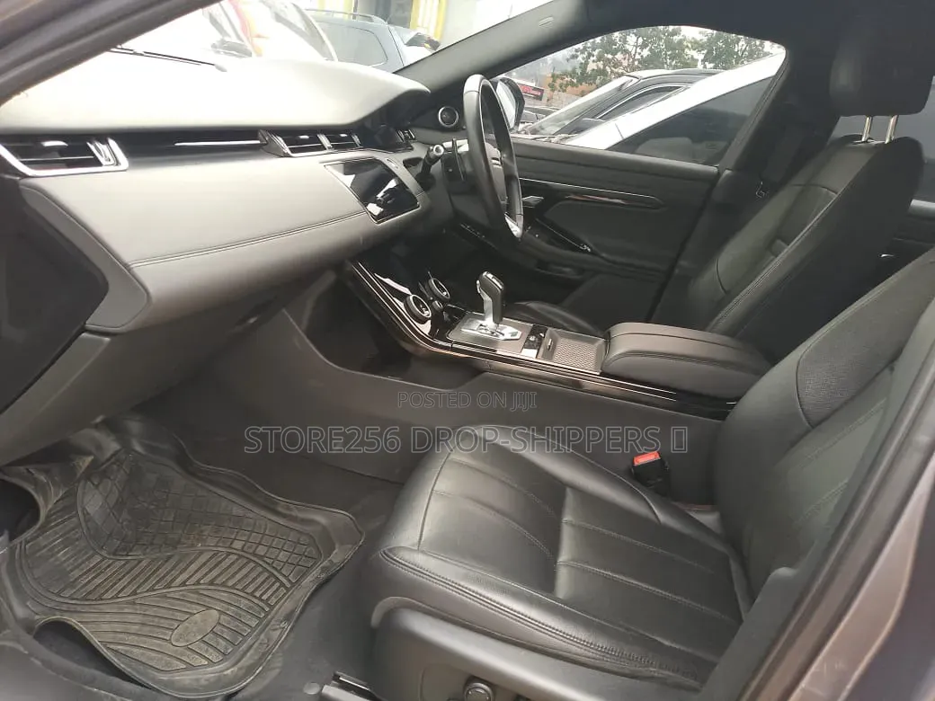 Land Rover Range Rover Evoque R-Dynamic SE AWD 2020 Gray