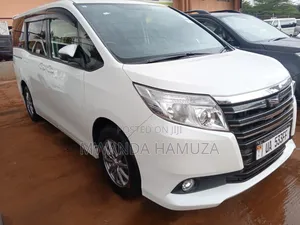 Toyota Noah 2014 White