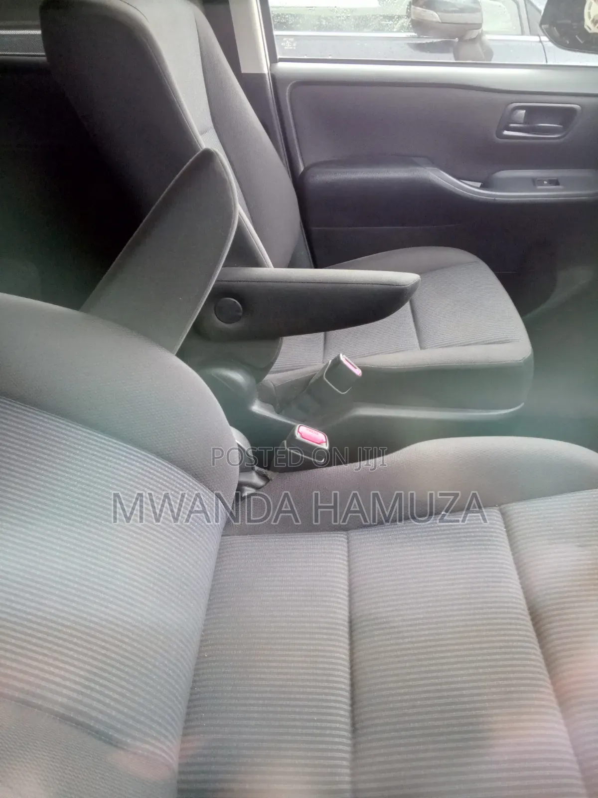 Toyota Noah 2014 White