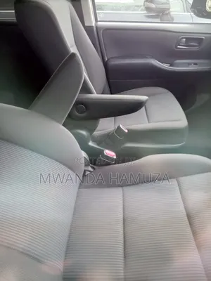 Toyota Noah 2014 White