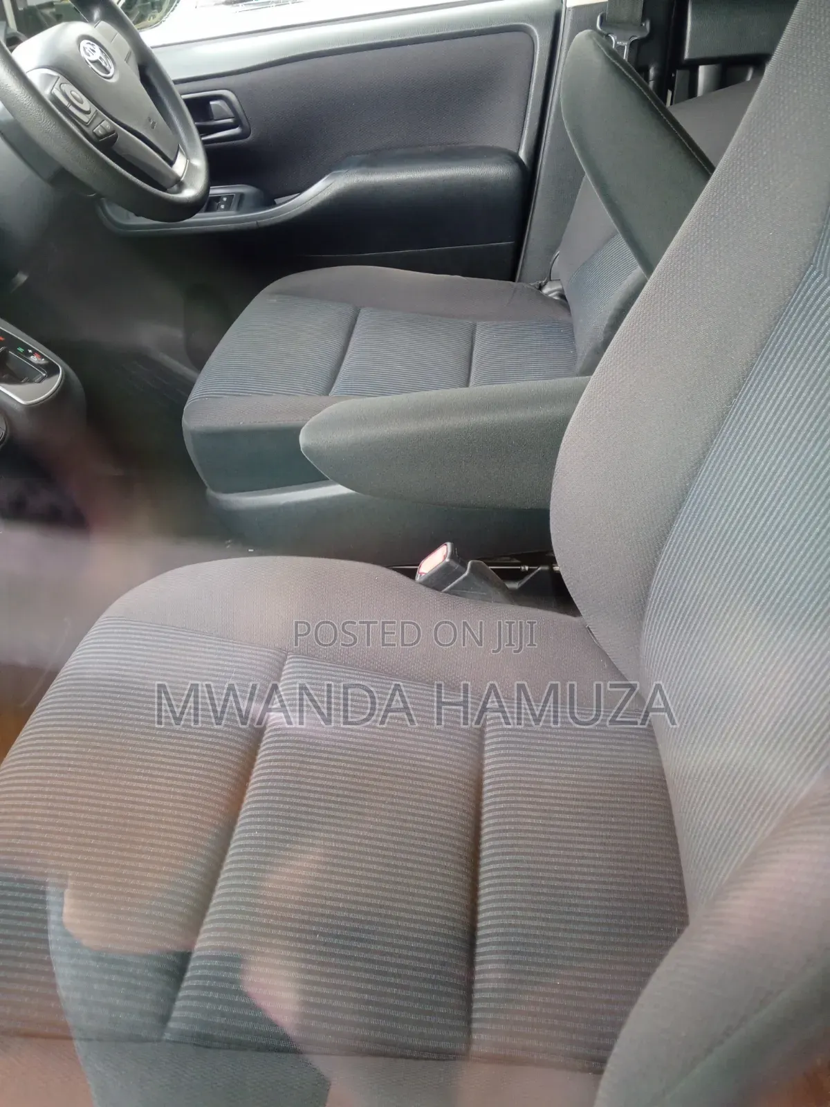 Toyota Noah 2014 White