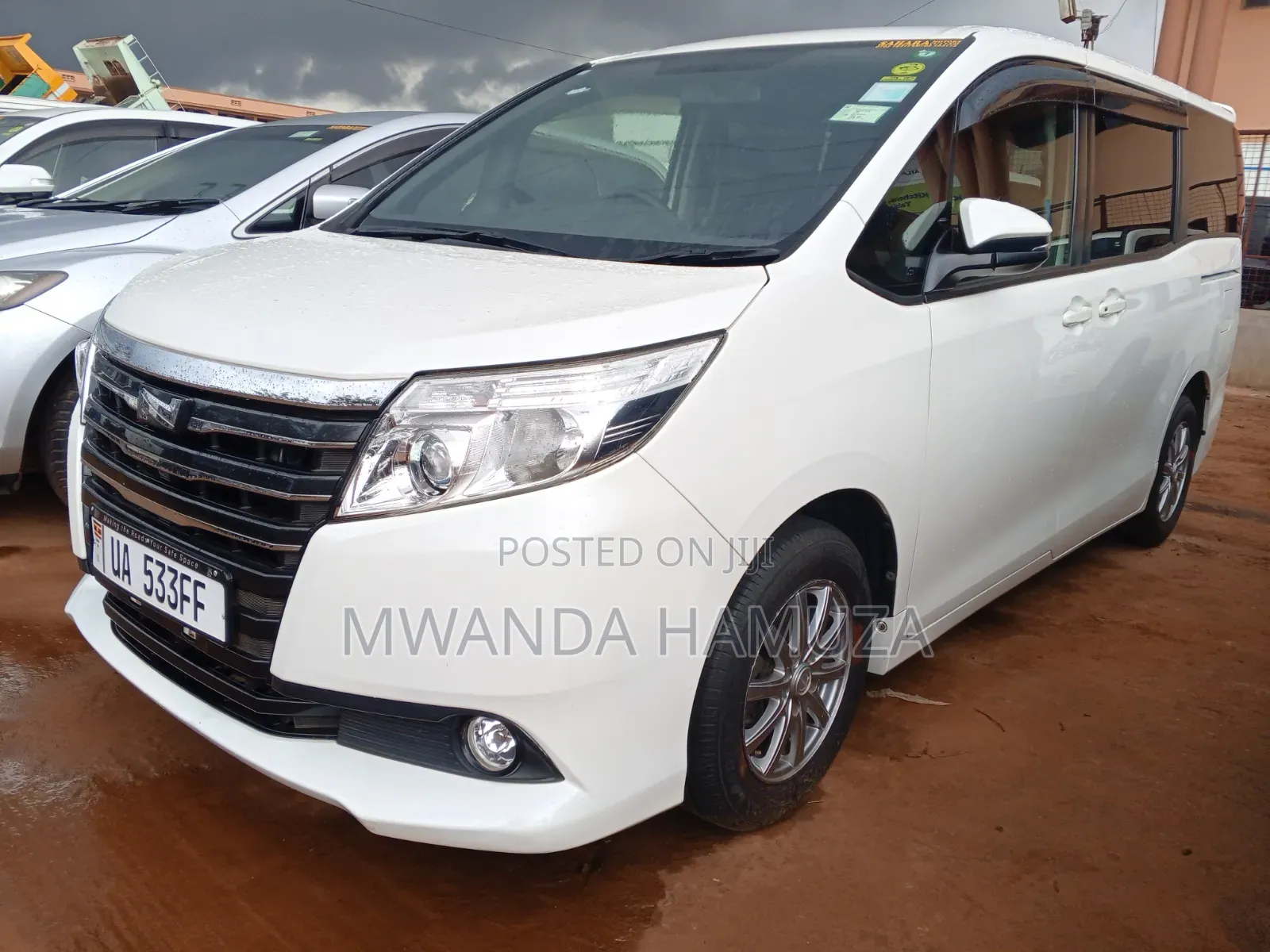 Toyota Noah 2014 White
