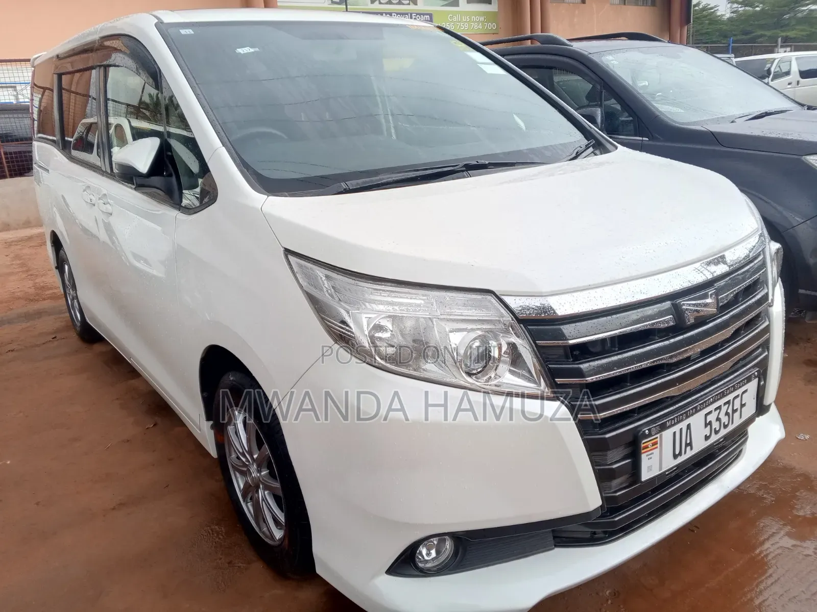 Toyota Noah 2014 White