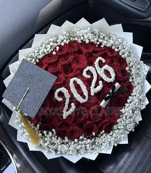 Customized Graduation Fresh Flowers