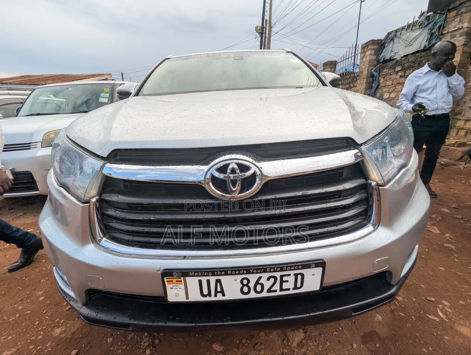 Toyota Kluger 2014 Silver
