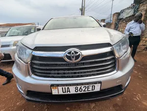 Toyota Kluger 2014 Silver