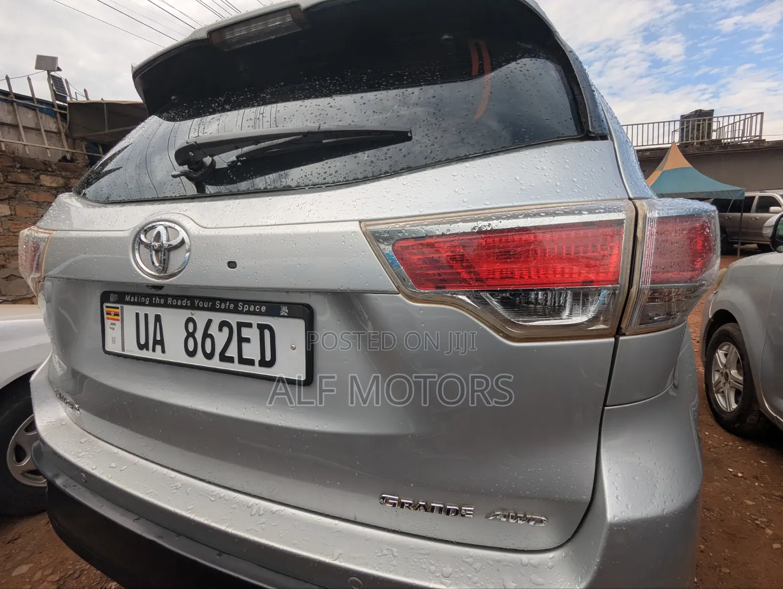 Toyota Kluger 2014 Silver