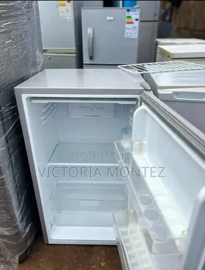 Hisense 90L Mini Fridge Single Door