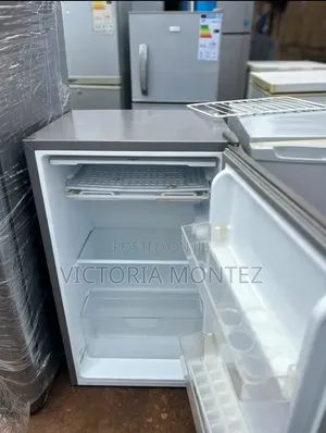 Hisense 90L Mini Fridge Single Door