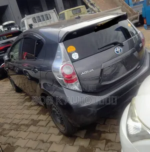 Toyota Aqua 2013 Gray