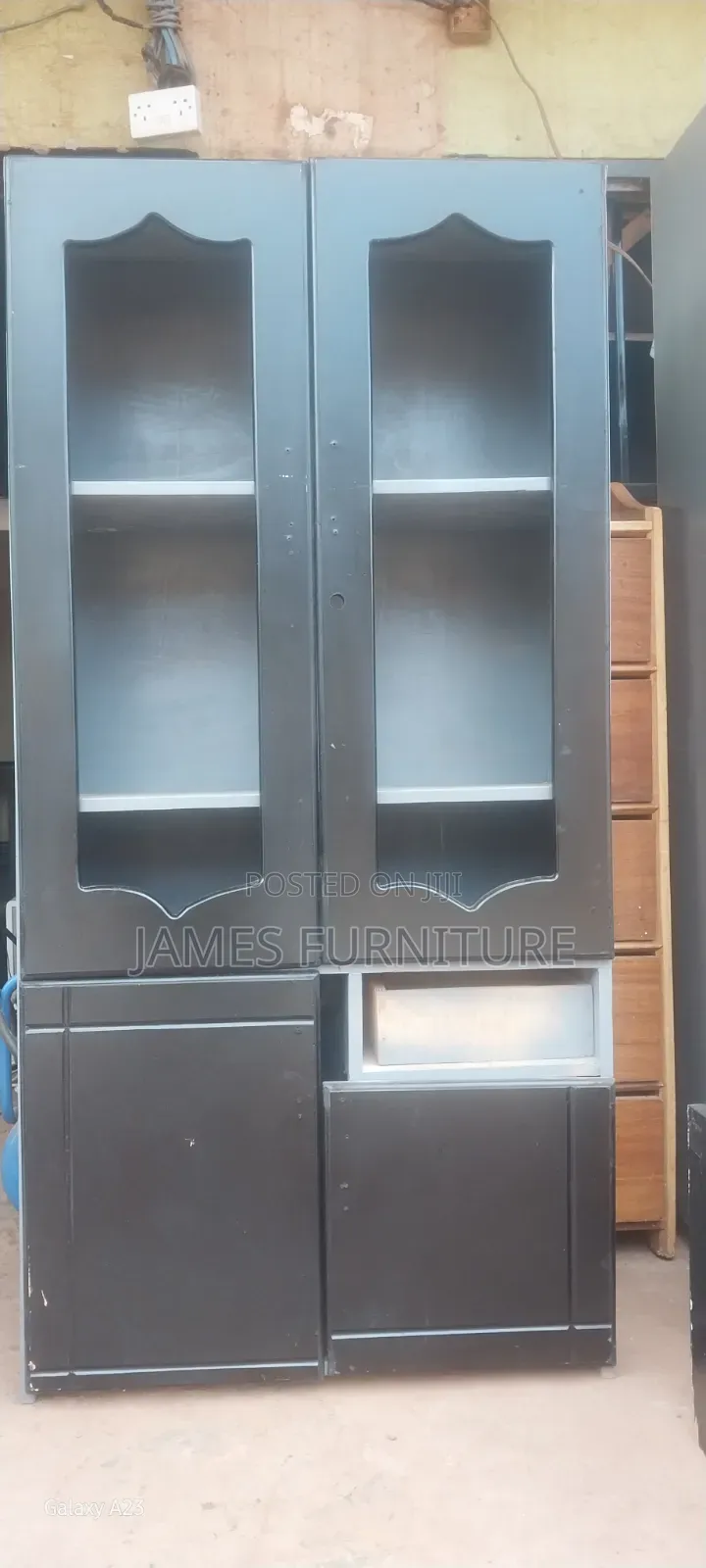 0pen Wardrobe