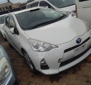 Toyota Aqua 2013 White