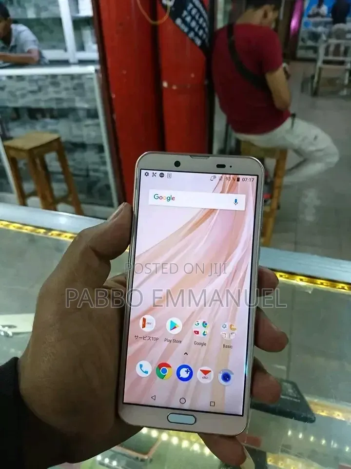 Sharp Aquos Sense 2 SHV43 32 GB Gold