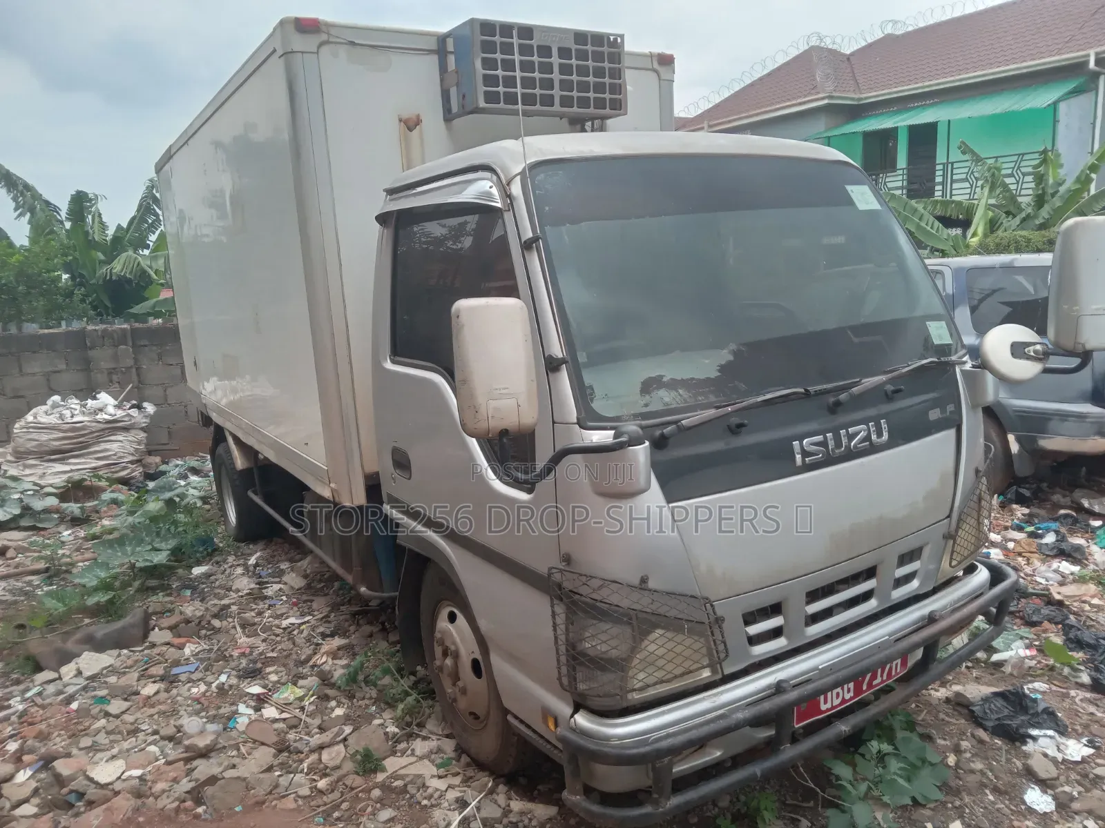 Isuzu ELF Truck 1997 Silver