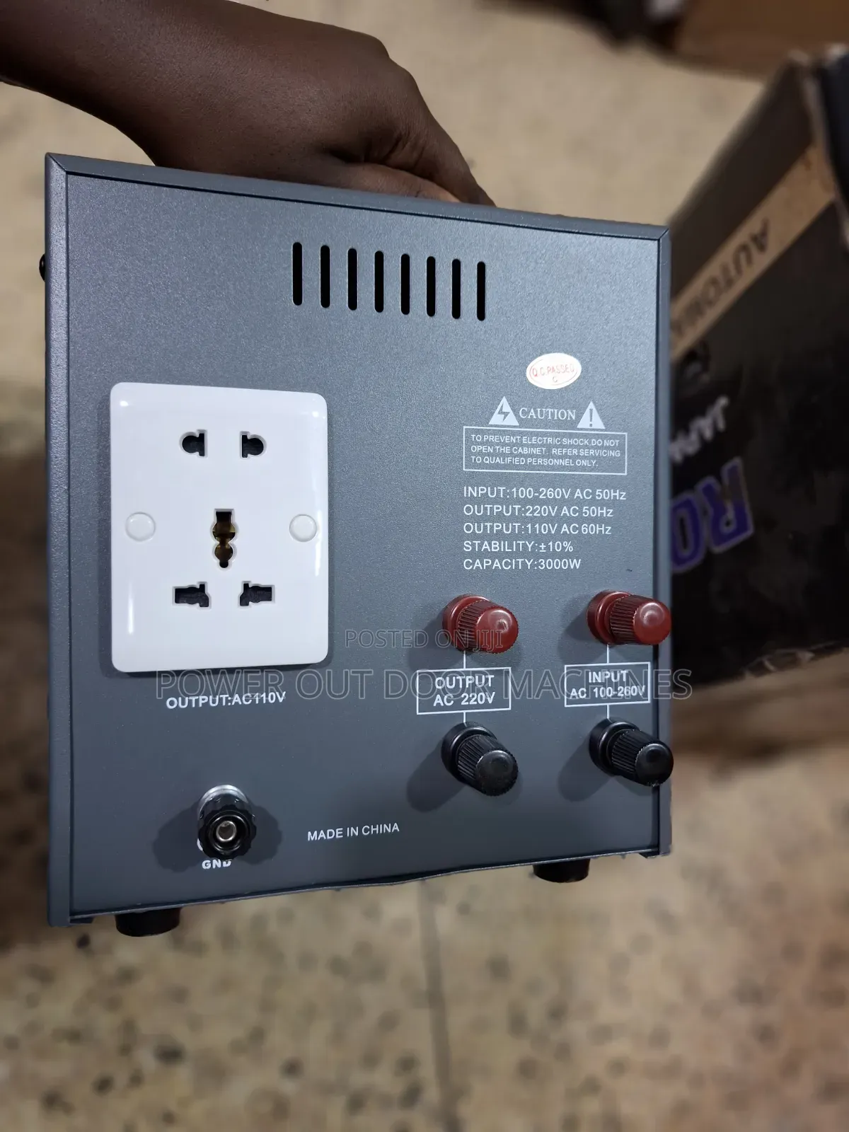 Automatic Voltage Regulator 110v-260v Step Up/Down DVR