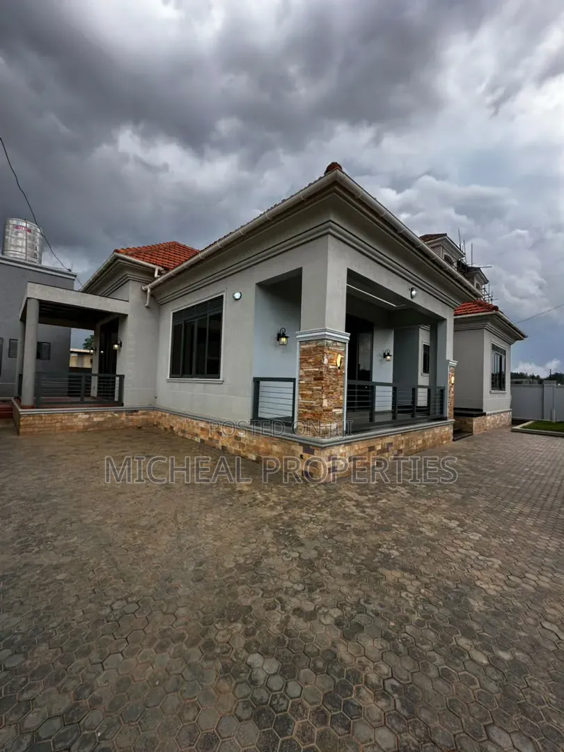 4bdrm House in Najera Town At 750M, Wakiso / Wakiso for sale