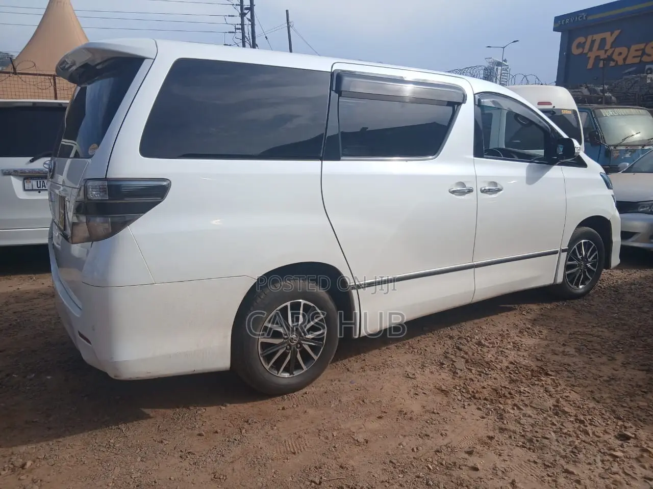 Toyota Vellfire V 2.4 FWD 7-Seater 2009 White