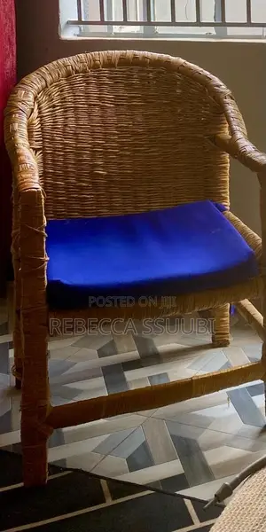 2 Vintage Lounge Chairs