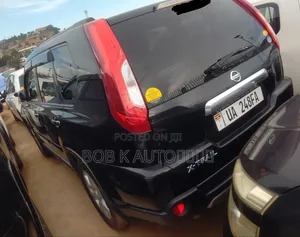 Nissan X-Trail 2012 Black