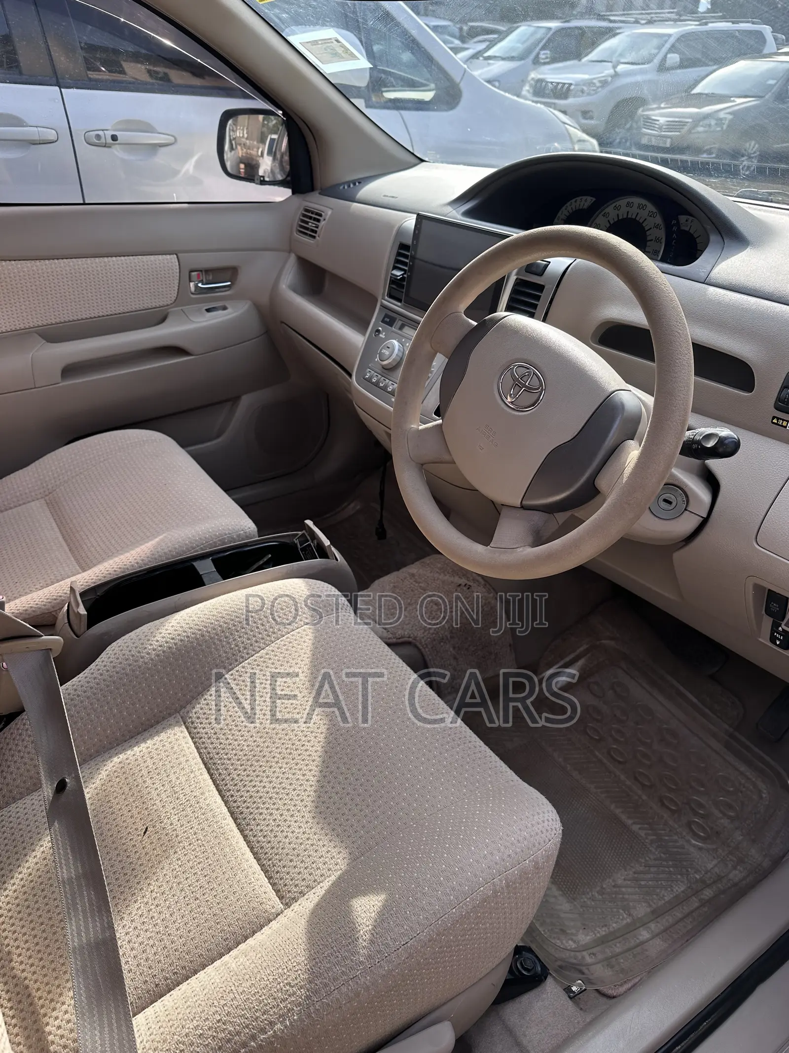 Toyota Raum 2009 Gray