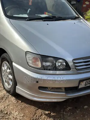 Toyota Ipsum 1999 Silver