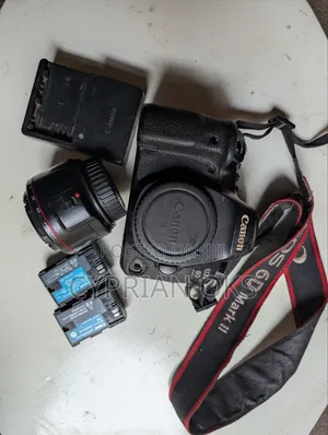 6D Mark 2, 50mm 1.8, 2batteries, Charger, Perfect Condition