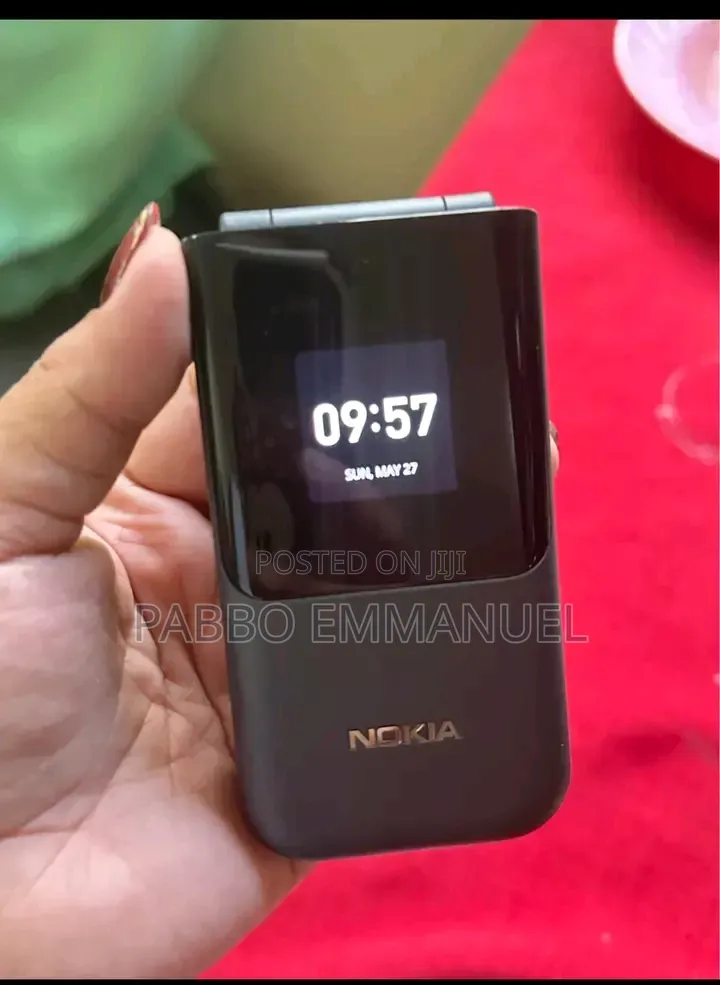 New Nokia 2720 Flip 512 GB Black
