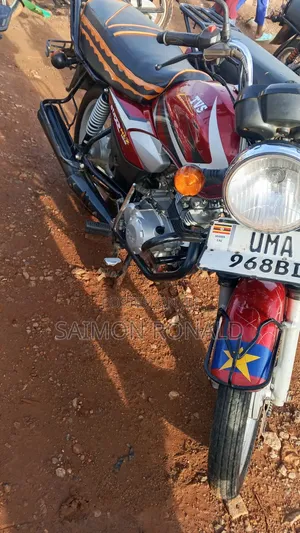 TVS HLX 125 2026 Red