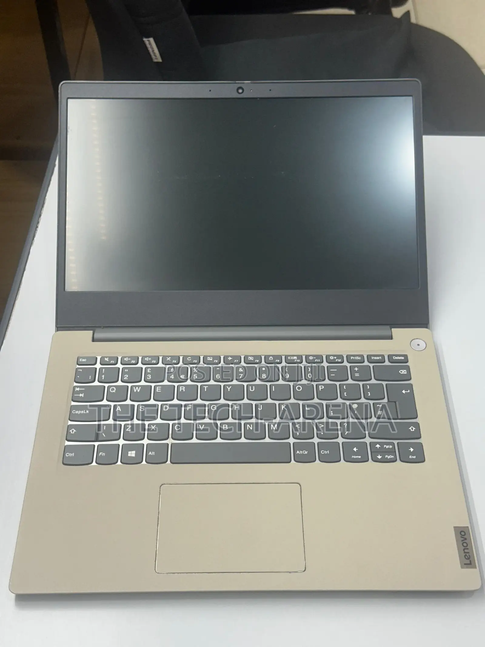 Laptop Lenovo IdeaPad 100 4GB Intel Celeron SSD 1T