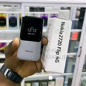 New Nokia 2720 Flip 512 GB White