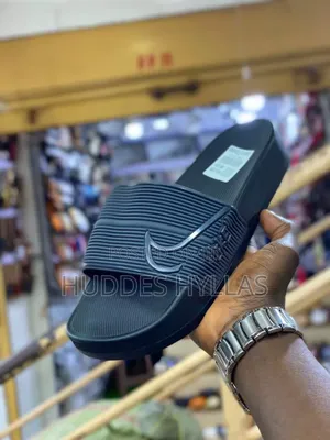 NIKE Pushins / Slides