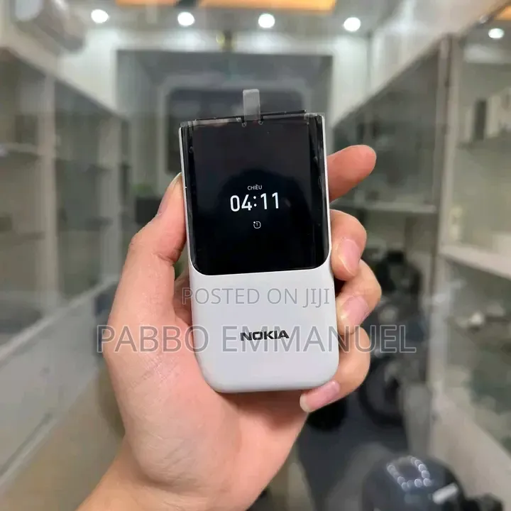 New Nokia 2720 Flip 512 GB White