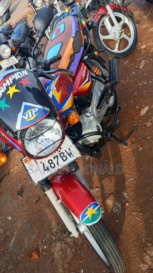 Bajaj CT 125X 2026 Red