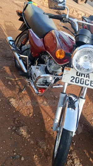 Bajaj Boxer 100 2026 Red