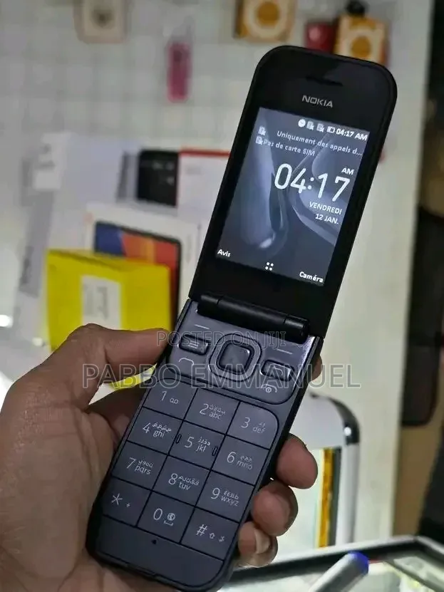 New Nokia 2720 Flip 512 GB Black