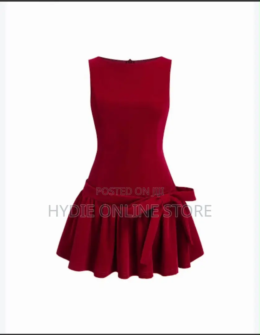 Ladies Armless Short Round Dress