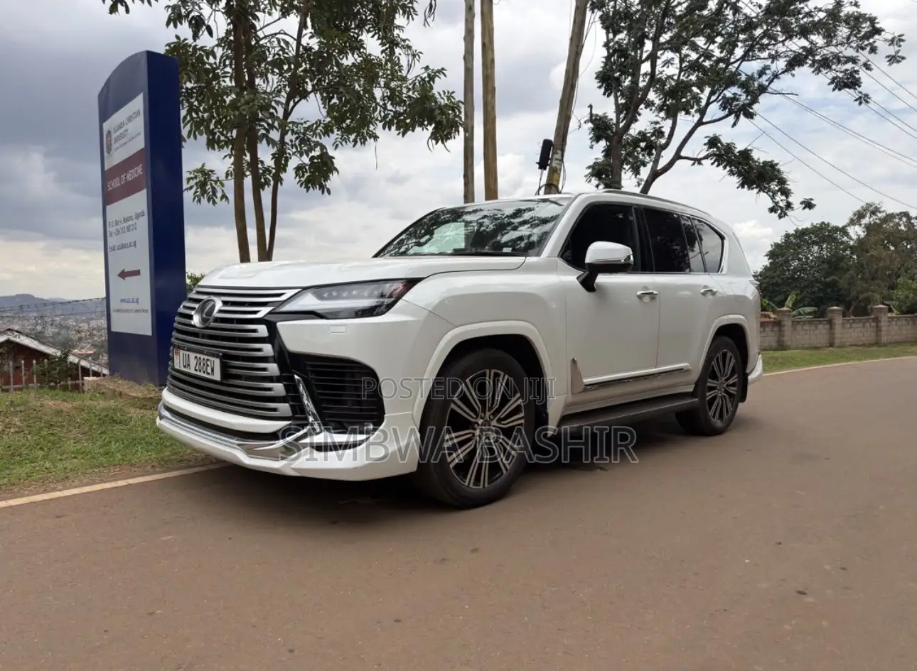 Lexus LX 500d 2026 White