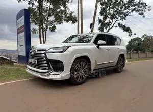 Lexus LX 500d 2026 White