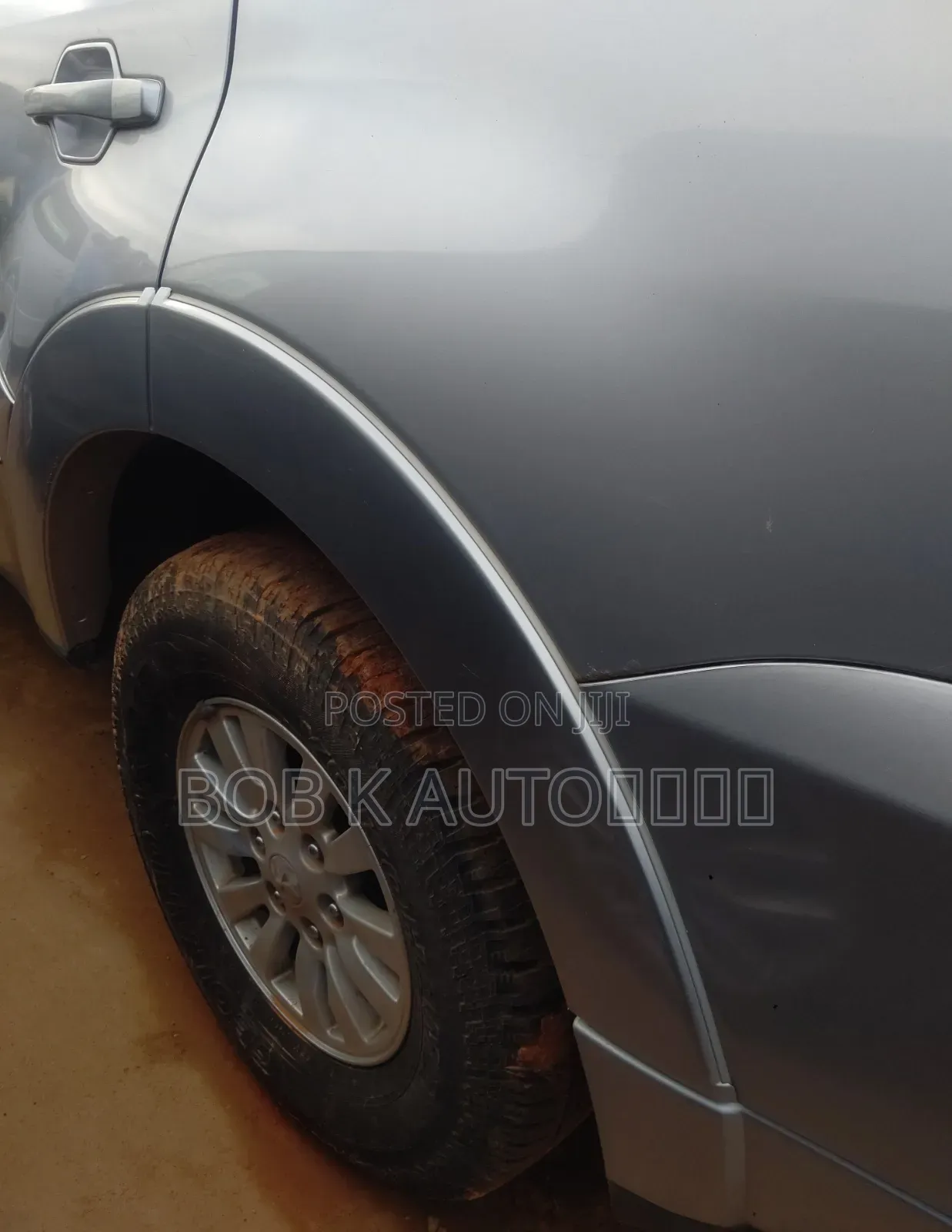 Mitsubishi Pajero 2012 Silver
