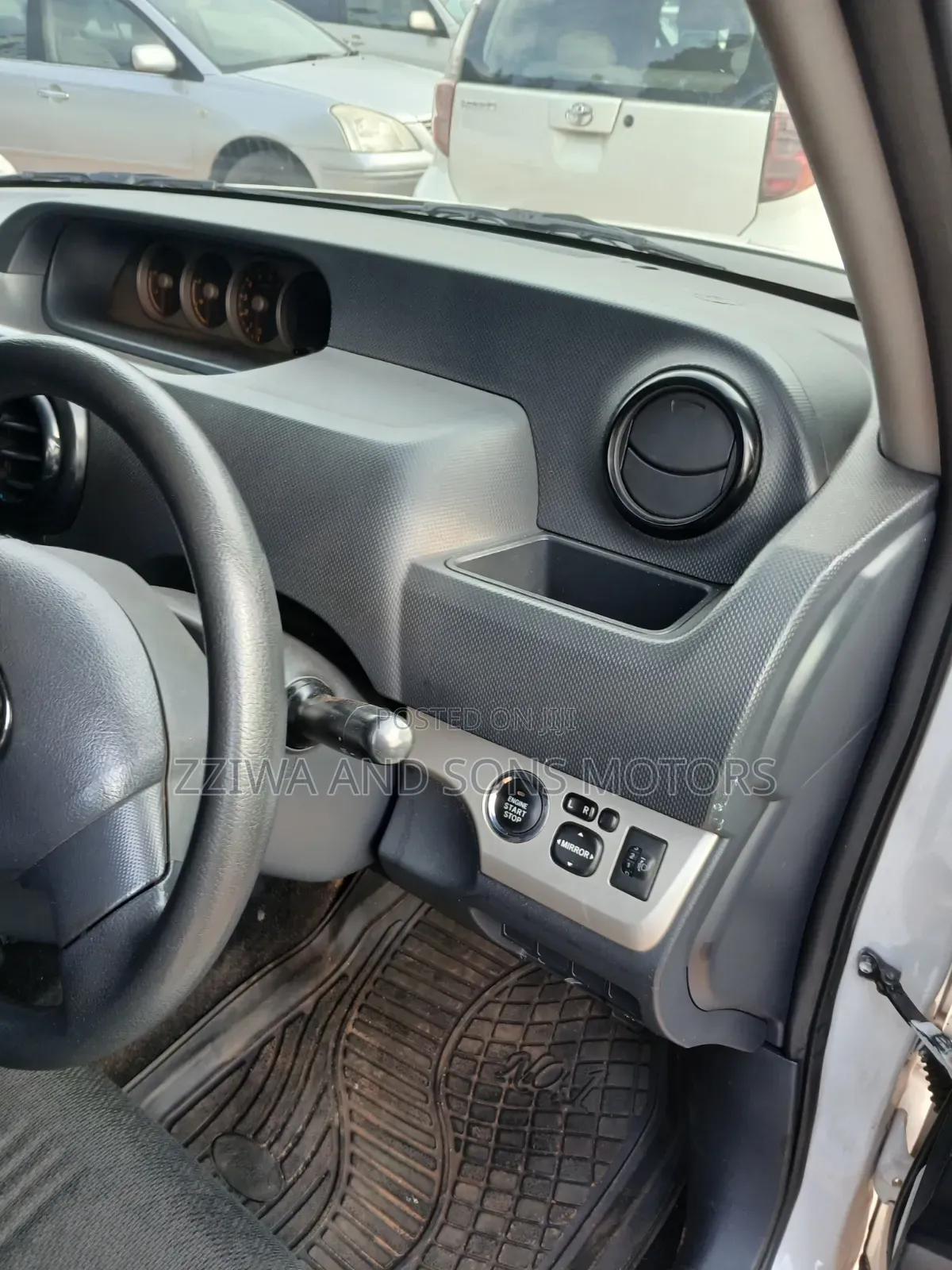 Toyota Corolla Rumion Hatchback 1.8 AWD 2009 White