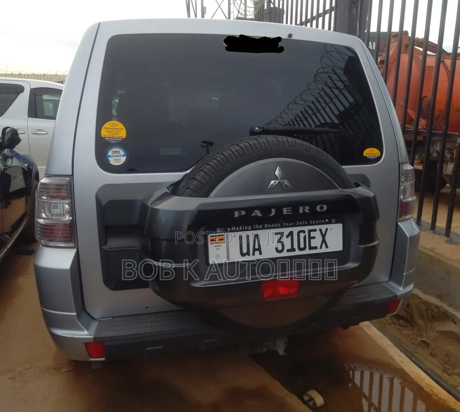 Mitsubishi Pajero 2012 Silver