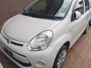Toyota Passo 2013 White