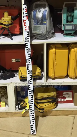 Telescopic Leveling Staff (5meters)