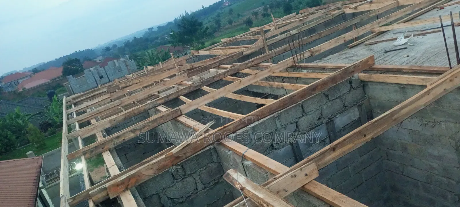 Sumawa House Roof Setting