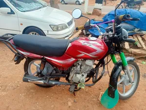 Bajaj CT 125X 2023 Red