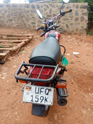 Bajaj CT 125X 2023 Red